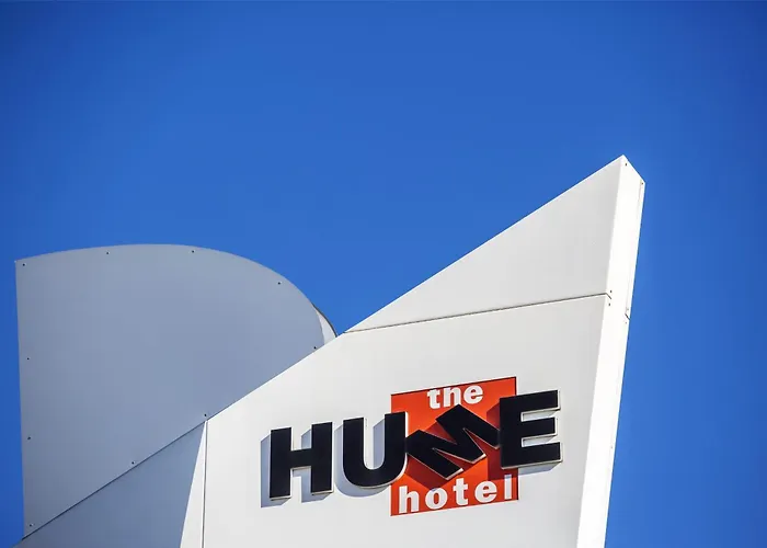 Nightcap At Hume Hotel